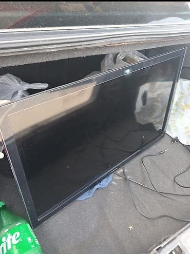 tlvzor: Televizor Samsung LCD 32" — 1