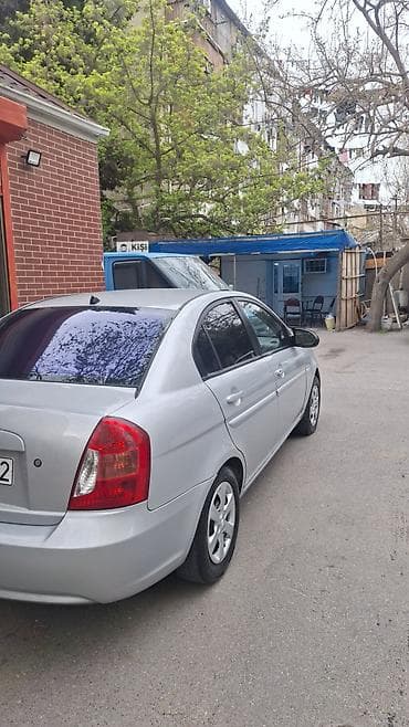 changan benni 2014: Hyundai Accent: 1.5 l | 2007 il Sedan — 5