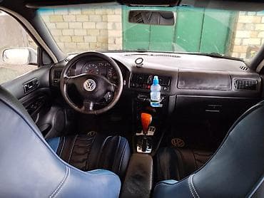 06 mator: Volkswagen Golf: 2 l | 2002 il Hetçbek — 3