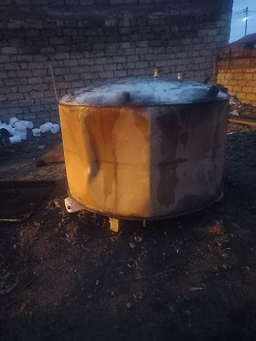 Баки: Бак, Металл, 2000 л. л — 1