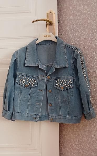 cins pencek: Cins pencək.Yenidir.Heç geyinilməyib.Qaşları çox gözəl görünür.Qaşları — 1