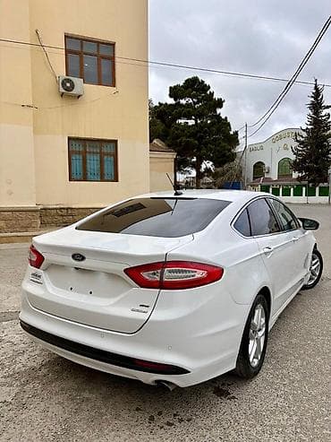 Avtomobil satışı: Ford Fusion: 1.6 l | 2014 il 161585 km Sedan — 9