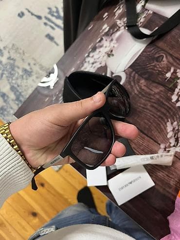 Gün eynəyi, Emporio Armani, Yeni — 3