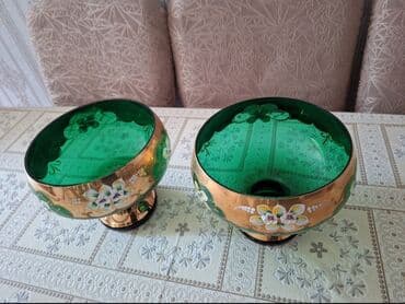 meyvə tərəvəz: Yaşıl şüşədən hazırlanmış bu qablar qızılı naxışlar və ağ çiçək — 5