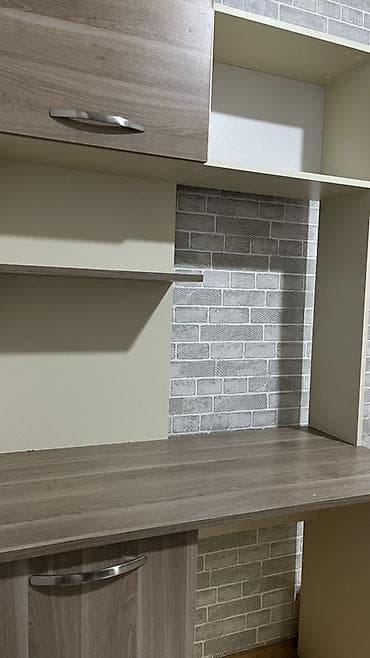plastic qapilar: Düz masa, Stulsuz, Polkalı, Siyirməsiz, Taxta — 5