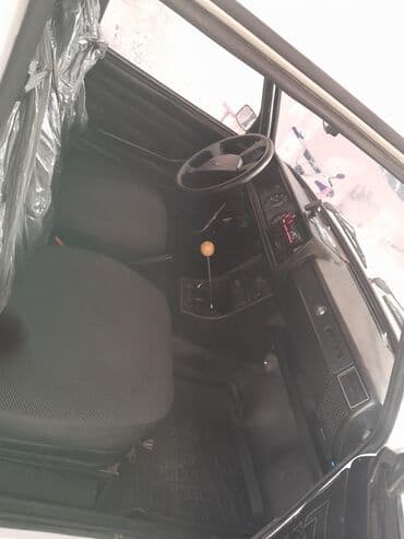 gurcustan masin bazari rustavi qiymetleri: VAZ 2107, ağ rəng. deyiwen 3 detal bewumka olub ideal vezyetde ili — 2