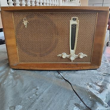 musitrend: Məhsul: Rīgas Radio Rūpnīca (A.S. Popov adına) RIGA-10 lampalı radio — 2