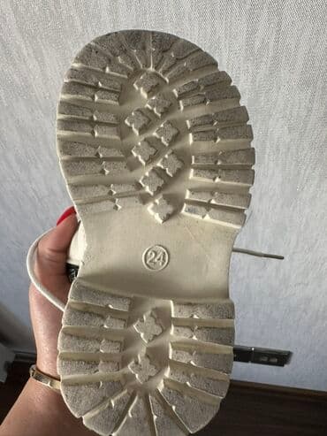 ağ kedlər: Çəkmələr, Uniseks, 24 — 2