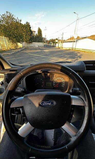 fiat doblo ölüxana: Ford Transit: 2.4 l | 2011 il 175000 km Van body type — 10