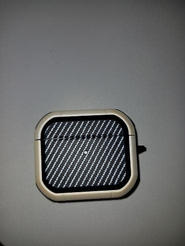 12 pro max case: İlk sahibiyəm orgimal apple məhsuludur bir qulaqcığı itib ama yenədə — 2