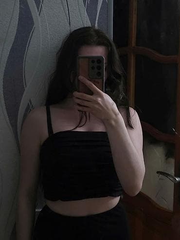 nike tech: Qara top - Model: İncə askılı, büzgülü crop-top - Rəng: Qara - Brend — 1