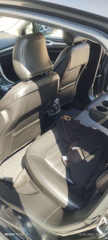 tək oturacaqlar: Ford Fusion: 1.5 l | 2016 il 200000 km Sedan — 8