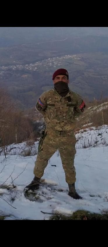 bənna işi: Mühafizəçi, Kişi, 26 yaş, 1 ildən az təcrübə — 1