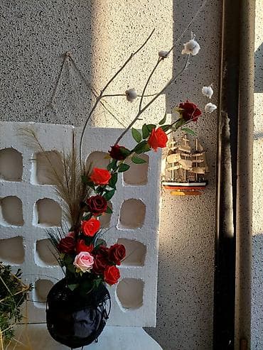 Dekorativ süni güllər kompozisiyası – vaza ilə Instagram — 3