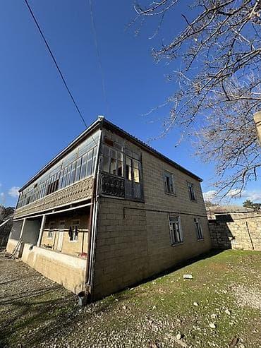 binə ev satılır: 11 otaq, 12 kv. m, Kredit var, Təmirsiz — 2