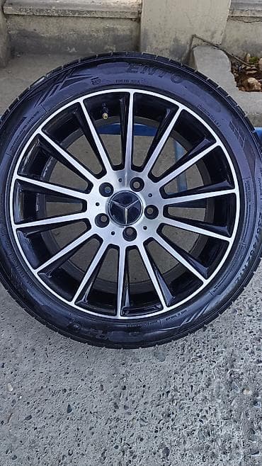 Məhsul: Mercedes dizaynlı yüngül lehimli disk və təkər komplekti