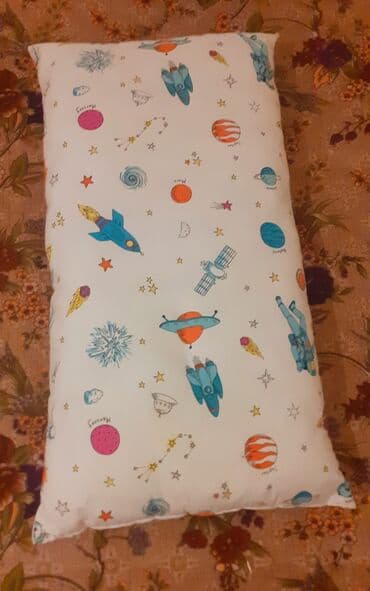 uşaqlar üçün keçə şap şapları: Kalyaska üçün döşəkçə və yastıq. döşəkçə hündürdü — 3