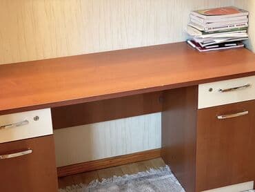 Is masasi veya ders masasi etmek olar dolablari derin keyfiyyeti