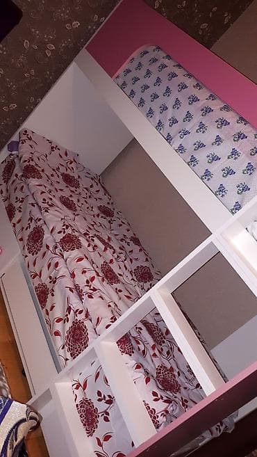 Oğlan və qız üçün, İşlənmiş, Çarpayı, Matras ilə, Siyirməli