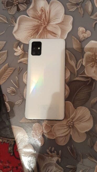 samsunk s4: Samsung Galaxy A51, rəng - Ağ, İki sim kartlı — 1