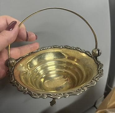 Кухонные принадлежности: Gumuşdu qədimi 1 qr 4 azn lom qiymətinə satilmir 2 si birlikdə 305 qr — 2