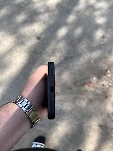 32 gb telefonlar: Poco C75 5G, 256 GB, rəng - Qara, Barmaq izi — 6