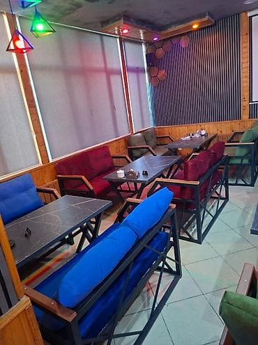 masa acilan: Skameykalar ilə, Dördbucaq masa — 1