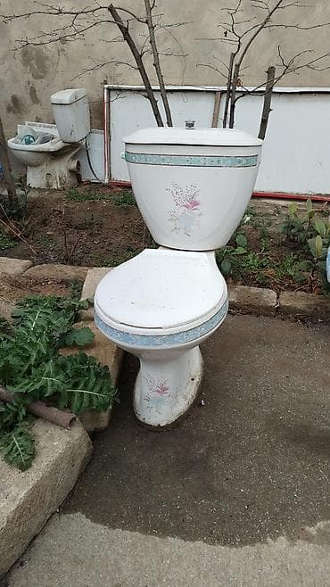 beton panel satisi: Seramik ayaqüstü unitaz – baklı. - Model: klassik, yan tərəfdən su — 1