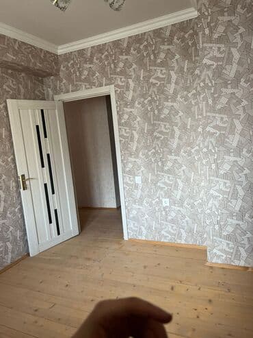 Mənzil alıram: St/Sumqayıtda (Qazilər şəhərciyi) 9/7 ci mər-də 3 otaqlı əşyasiz ev — 3