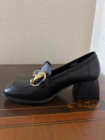 honor smart: Olcu 38-39. Italiya. Qadın loafer ayaqqabısı – qara rəng - Klassik — 1