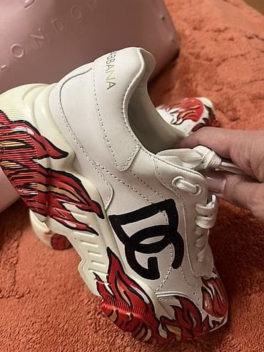 Dolce & Gabbana kişi/qadın krossovkaları – alov motivli dizayn -