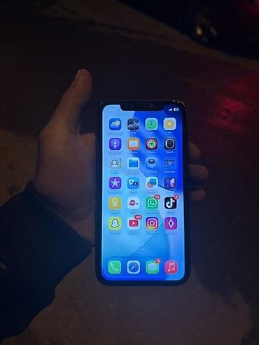 apple se 4: IPhone 11, 128 GB, Qırmızı, Face ID — 6