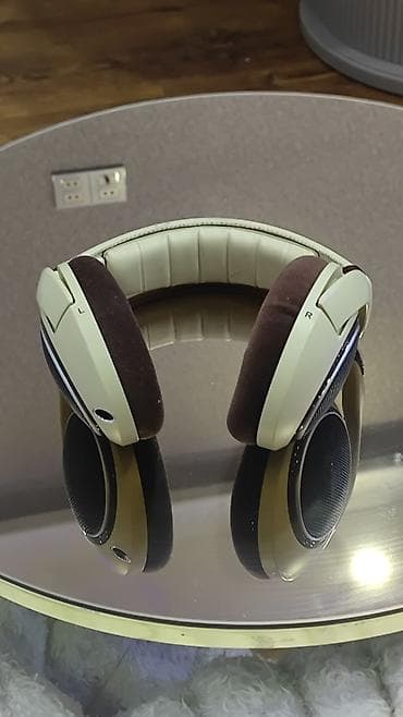 100 manatliq plansetler: Sennheiser Momentum 4 Wireless Orjinal Əla vəziyyətdədir Azerbaycan da — 3