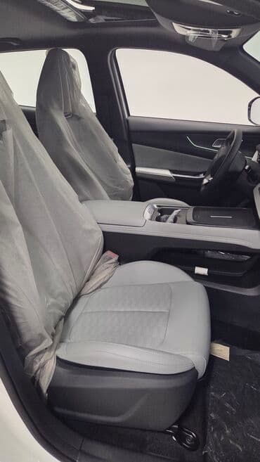 yağış sensoru: Model: Qiyuan Q05 125 km AIR (ağ rəngli, SUV) Xüsusiyyətlər və dizayn — 8