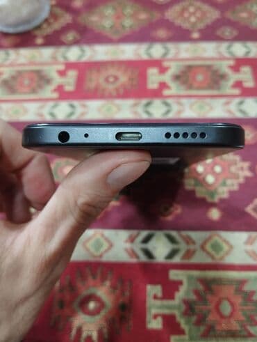 сотовый телефон fly ff249 black: Poco C65, rəng - Qara, Sensor — 4