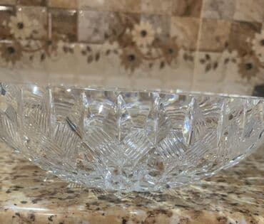 xrustal qablar: Diametr 22 sm, hündürlüyü 7 sm Dekorativ məqsədlər üçün nəzərdə — 2