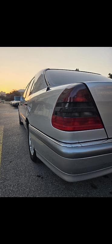 ucuz 2107: Mercedes-Benz C-Sinif (W202) sedan - Kuzov: sedan, gümüşü rəng - — 5