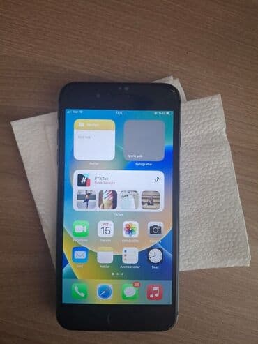 ipad 8 ikinci el: IPhone 8 Plus, Qara, Qırıq — 3