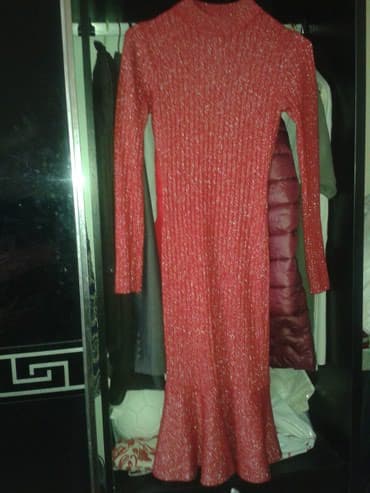 Sviterlər: Coco bakudan alınıb 99azn 1defe geyinilib 30azn satılır.eyinde çox — 1