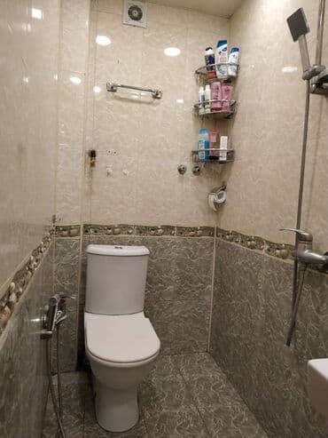 şəhər bağları mənzil satılır: Bakı, 3 otaqlı, Köhnə tikili, m. Gənclik, 70 kv. m — 16