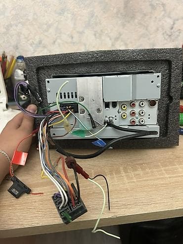 Maqnitofonlar: Orginal kodlu Kenwood monitoru hec bir problemi yoxdur tam işlek — 2