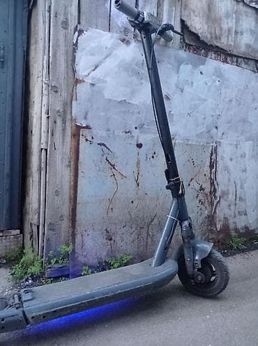 elektro: İşlənmiş Elektrik samokat 10", > 1000 Vt, > 45 km/s, Ünvandan götürmə, Pulsuz çatdırılma — 3