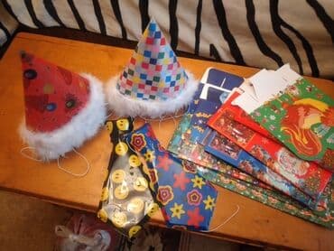 Hamsı bir yerdə satılır 14 papaq 2qalstuk 8 hədiyyə qutusu yenidilər