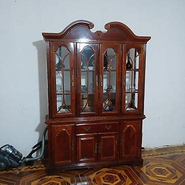 ucuz dolap: Klassik üslubda vitrinli bufet - Material: təbii ağac karkas — 4