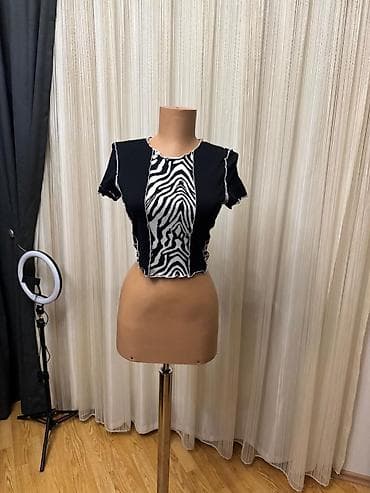 Qadın qısaqol qısa top – zebraya bənzər printli panel.Razmer 38.Shein