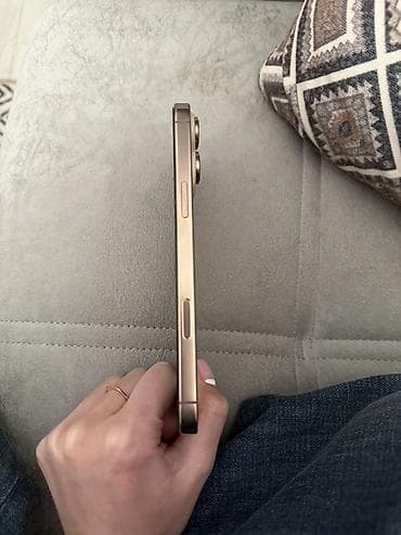 iphone 7 almaq: IPhone 16 Pro Max, 256 GB, Qızılı, Simsiz şarj — 2