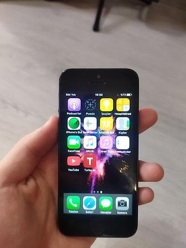 iphone 5s ekranı: IPhone 5, 16 GB, Qara — 4