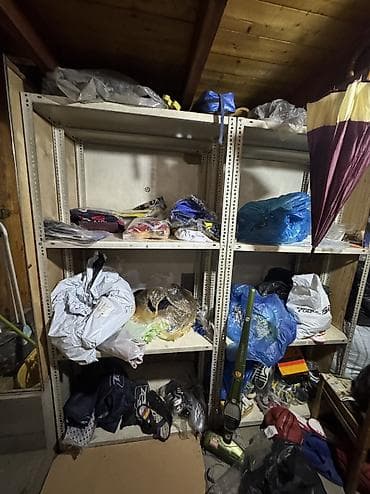 Mağaza bağlanır bütün vitrinlər satılır divardakı takta vitrin — 9