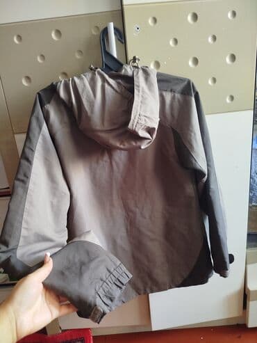 su keçirməyən kişi gödəkçəsi: Outdoor yüngül küləkkeçirməz gödəkcə - Rəng: açıq boz və tünd boz — 4