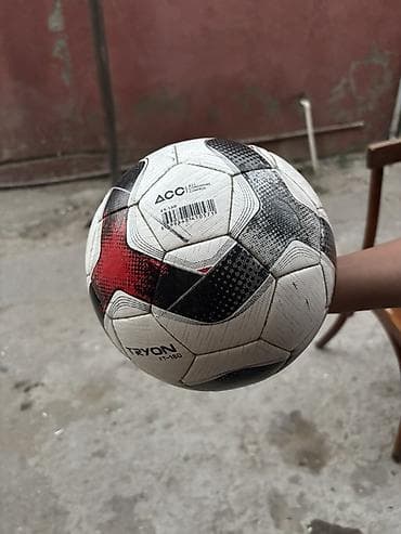TRYON FT-180 futbol topu - Ölçü: 4 (üzərində “size 4” qeyd olunub) - — 1